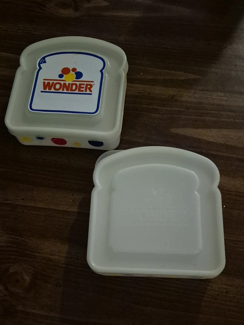 Toast-Shaped Food Storage Case - White